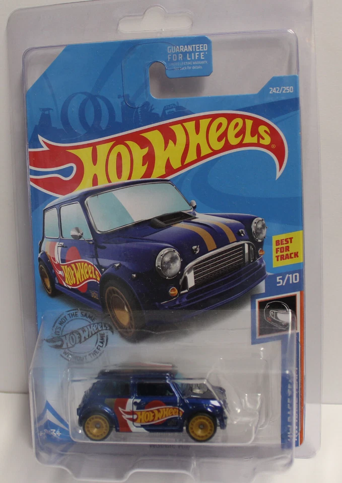 Hot Wheels mini cooper Super Treasure Hunt Long Card - Image 1 of 2