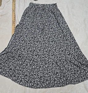 Maxi Falda Larga Para Mujer Boho BLANCA Y NEGRA Estampado Floral Con Cintura Elástica PEQUEÑA - Imagen 1 de 8