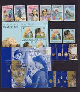 New Zealand 1993 Yearbook Collection  - ACS Cat $100 (16 sets & M/S) MUH - Bild 1 von 3