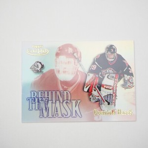 Dominik Hasek 2000-01 Topps Gold Label #BTM3 Behind The Mask