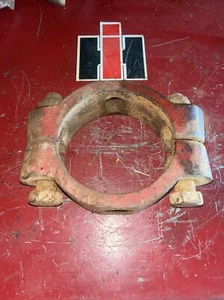 International Clamp-frt Axle 350556R1 656 706 806 856 1256 Antique Tractor - Picture 1 of 5
