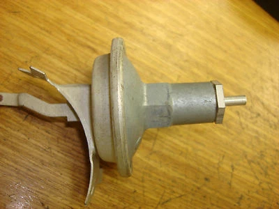NOS MOPAR 1968 CAR & TRUCK 318 DISTRIBUTOR VACUUM ADV CUDA - Image 1 of 2