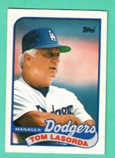 (1) TOM LASORDA  1989 TOPPS # 254 DODGERS EX-MT CARD (H9197)