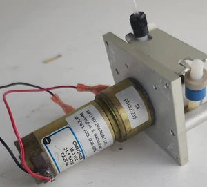 Motor de relación de engranajes 31:1 Barnant Co. 900-1573 30,3 VDC - Imagen 1 de 8