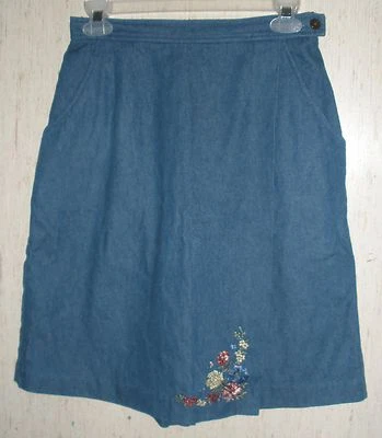 EXCELLENT WOMENS KORET City Blues BLUE JEAN SKORT  SIZE S - Image 1 of 3