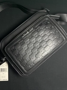 Bolso Bandolera de Vuelo Michael Kors Cooper Logo Repujado Negro $328.00 Minorista - Imagen 1 de 4
