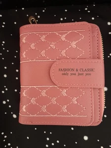 Women's purse credit card, coins, bank notes, photo - Picture 1 of 4