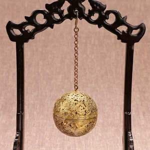 Bruciatore di incenso cinese ottone sfera aromatica cavo vintage bustina sfera aromaterapia - Foto 1 di 9