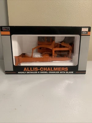 SPEC CAST CLASSIC ALLIS-CHALMERS K CRAWLER WITH BLADE SCALE 1:16 DIECAST - Image 1 of 4