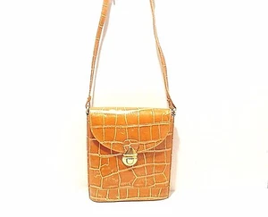 BOLSO DE PIEL DE SERPIENTE DE CUERO EN RELIEVE CON DETALLES DORADOS #TOSTADO/ORO #1759 - Imagen 1 de 2