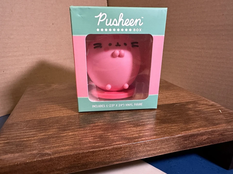 Figura Vinilo Fresa Pusheen NUEVA Caja de Suscripción Verano 2024 Foto 1 de 3