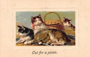 Arte postal: gatos fuera de picnic, cesta, publicado 1909 - Imagen 1 de 2
