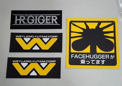Aliens Weyland-Yutani Corp, HR Giger, Facehugger Magnets - Image 1 of 2