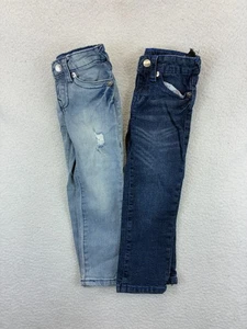 True Religion Boys Jeans Bundle Size 4 Geno Relaxed Slim Light & Dark Wash - Picture 1 of 12