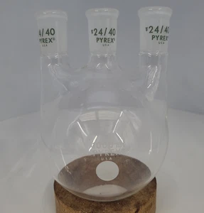 Pyrex USA 1000mL Round Bottom Flask with Three 24/40 Straight Joints, Reactor - Picture 1 of 4