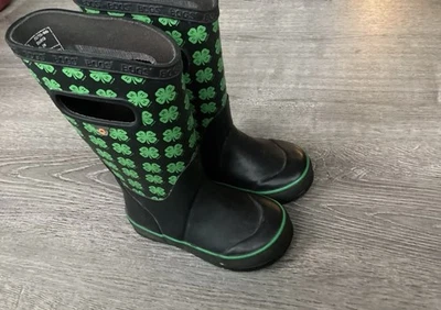 BOGS Unisex Kids Size 10 Boot 4-H Farm Boot Size 3 Black 72763-009 Green Clovers - Image 1 of 4