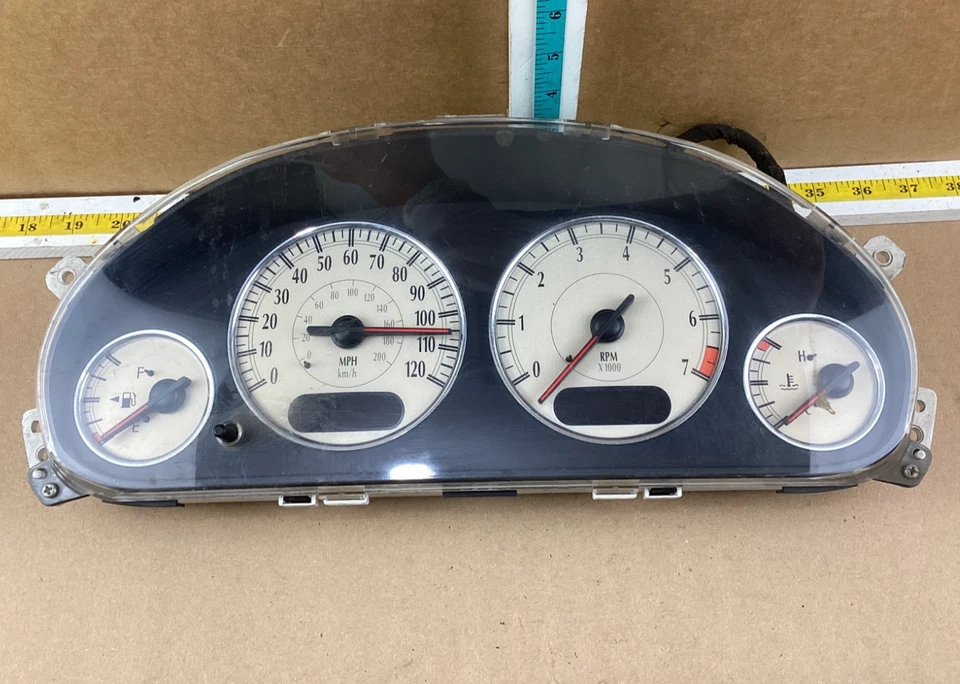 Chrysler Town & Country 2003 velocímetro grupo 257-04201 fabricante de equipos originales Foto 1 de 4