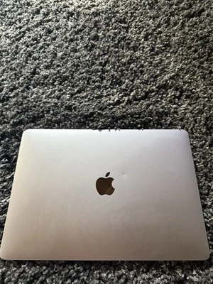 Apple MacBook Air 13 Zoll - Bild 1 von 4