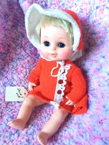 Uneeda Baby By Uneeda Doll Co. Drinks And Wets EUC - Picture 1 of 7