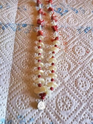 Collana con madreperla e corallo  - Immagine 1 di 4