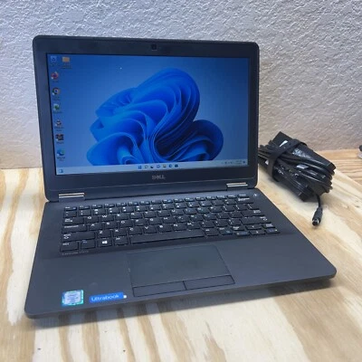 Dell Latitude E7270 Laptop - 2.6 GHz i7-6600U 8GB 256GB SSD 12.5"windows 10 pro - Image 1 of 4