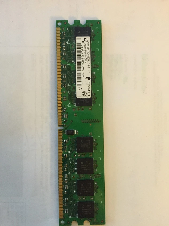 Infinion 3x1GB 2Rx8 PC2-5300U DDR2 667MHz ECC HYS72T128020HU Desktop MemTest86 - Image 1 of 1