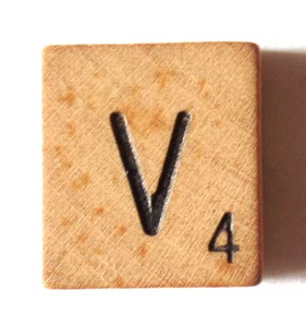 Vintage OFFICIAL SCRABBLE Traditional Individual Replacement "V" Letter* - Picture 1 of 2