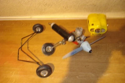 Rc Robbe Alte Flugmodell Reste !!!!!! - Bild 1 von 4