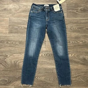 Abercrombie and Fitch Jeans Women's Size 28 Super Skinny Mid Rise Raw Hem NEW - Picture 1 of 10