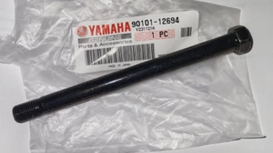 YAMAHA BANSHEE 350 SWINGARM AXLE CARRIER TOP 12 mm MOUNTING BOLT 90101-12694 - Picture 1 of 4