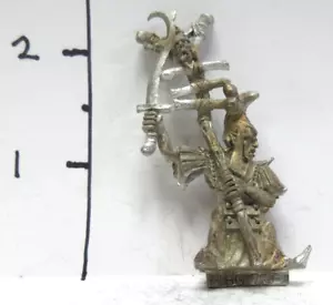 D&D AD&D HHG Dark Elf Standard - Foto 1 di 1