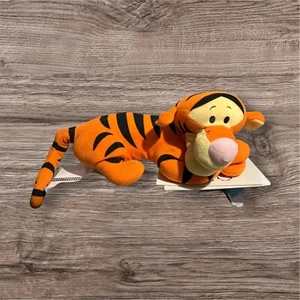 Vintage Disney Fisher-Price 24” LOUNGING TIGGER Plush Large 2001 Toys ‘R Us - Picture 1 of 6