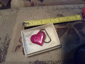 NEW 1984 Teen Red Heart Belt Buckle by The Great American Belt Co.   - Picture 1 of 2