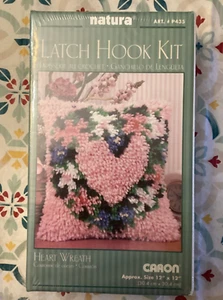 Caron Natura Latch Hook Kit Heart Wreath P435 Pillow New In Sealed Box - Picture 1 of 3