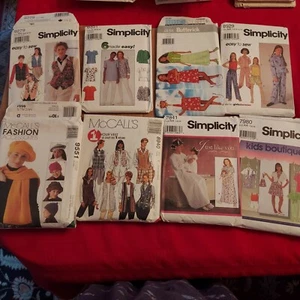 1990's Sewing Patterns- Simplicity/Butterick/McCall's Mixed Lot of 8 Pre-owned - Picture 1 of 9