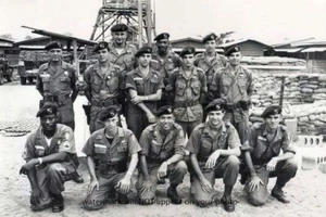 Vietnamkrieg US Army Green Berets Foto 5th Special Forces SFG Airborne Group - Bild 1 von 2