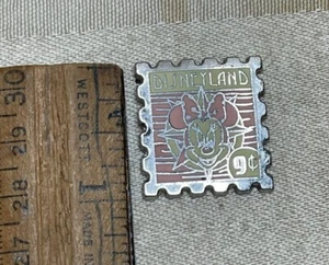 Disney Trading Pin Badge Hidden Mickey Minnie Mouse Disneyland 9 Stamp - Picture 1 of 2