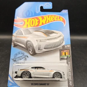 Hot Wheels: '18 COPO Camaro SS 2020 HW Dream Garage Mini Collection - Picture 1 of 2