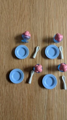 Playmobil Zubehör | Eisbecher 🍨 Eis Teller Löffel Geschirr Puppenstube  - Bild 1 von 2