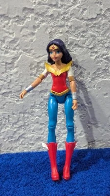 Figura de acción muñeca DC Comics Wonder Woman Hero Girls Super 6" '2015 Foto 1 de 4