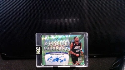 2018-19 Spectra Panini Award Winning #AW-DKM Dikembe Mutombo Green Auto 46/49 - Image 1 of 2