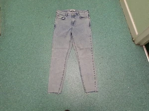New Look Röhrenjeans Größe 10 Bein 27" verwaschen mittelblau Damenjeans - Bild 1 von 4