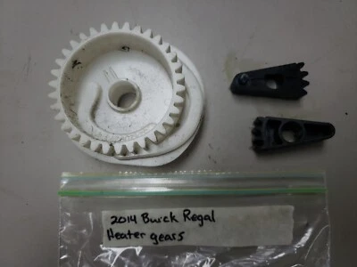 2014 BUICK REGAL HEATER GEARS OEM - Image 1 of 2