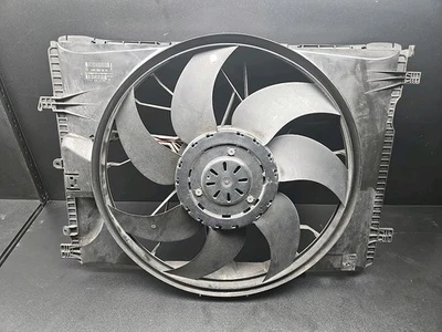 Mercedes W218 E350 E550 2010 motor radiador ventilador montaje del motor Foto 1 de 4