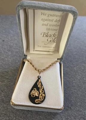 Collar de oro Black Hills Foto 1 de 4