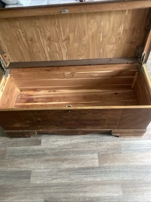 Vintage 1930s Canadian Cedar Storage Trunk, Blanket Chest, Art Deco Period - Image 1 of 3