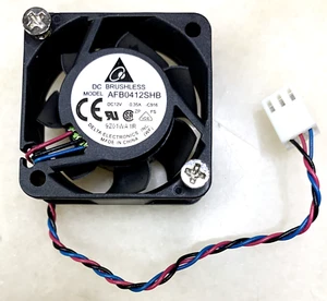 Ventilador Delta Electronics - AFB0412SHB - 3 pines / 12V / 0,35A / 40*40*15 mm - Imagen 1 de 4