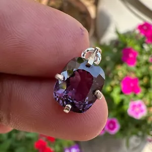 Colgante de piedras preciosas de alejandrita natural certificado de 9 quilates cambio de color en plata 925 - Imagen 1 de 5
