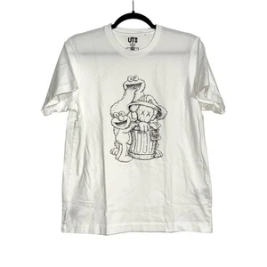 KAWS Sesame Street x Uniqlo White Graphic Short Sleeve Tee MEDIUM - Picture 1 of 8