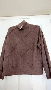 H By Bordeaux Turtle Neck Long SleeveShirt Brown Size: Small - Picture 1 of 3